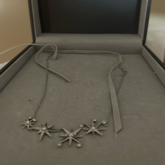 Diamond necklace valued at 6800$. So beautiful and loved. - Picture 3 of 6